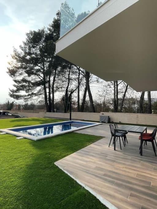 Villa Sara Juršići Exterior foto